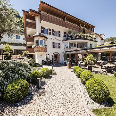 נאלס Boutique Hotel Zum Rosenbaum מראה חיצוני תמונה