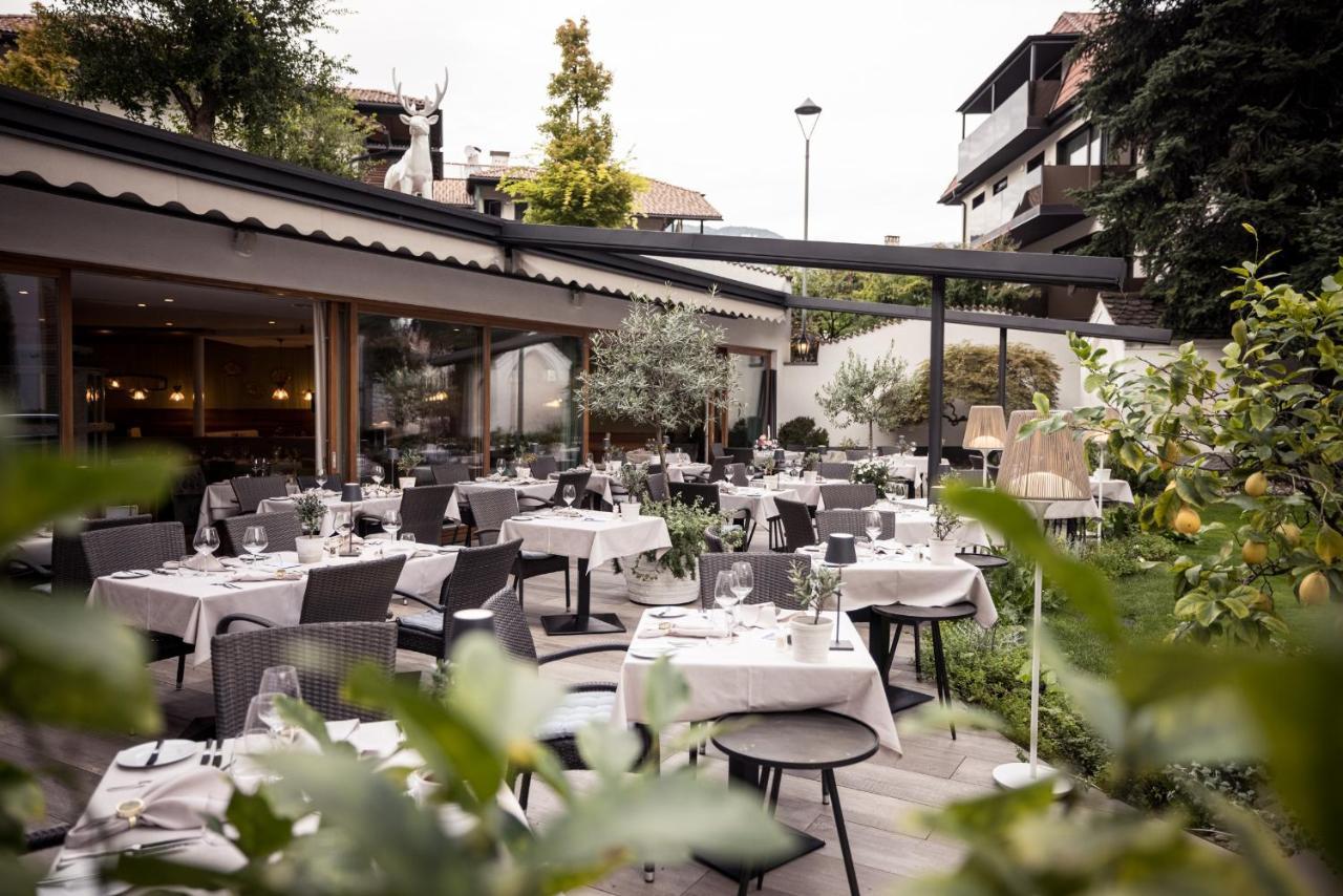 נאלס Boutique Hotel Zum Rosenbaum מראה חיצוני תמונה