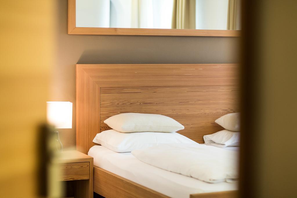 נאלס Boutique Hotel Zum Rosenbaum מראה חיצוני תמונה